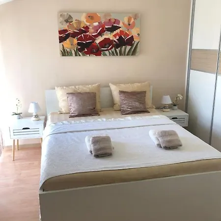 Apartment Sunset View - Cozy With Stunning Panoramic View *